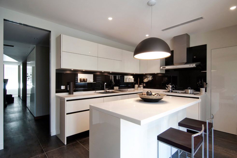Черно-белая кухня – особенности контрастного дизайна