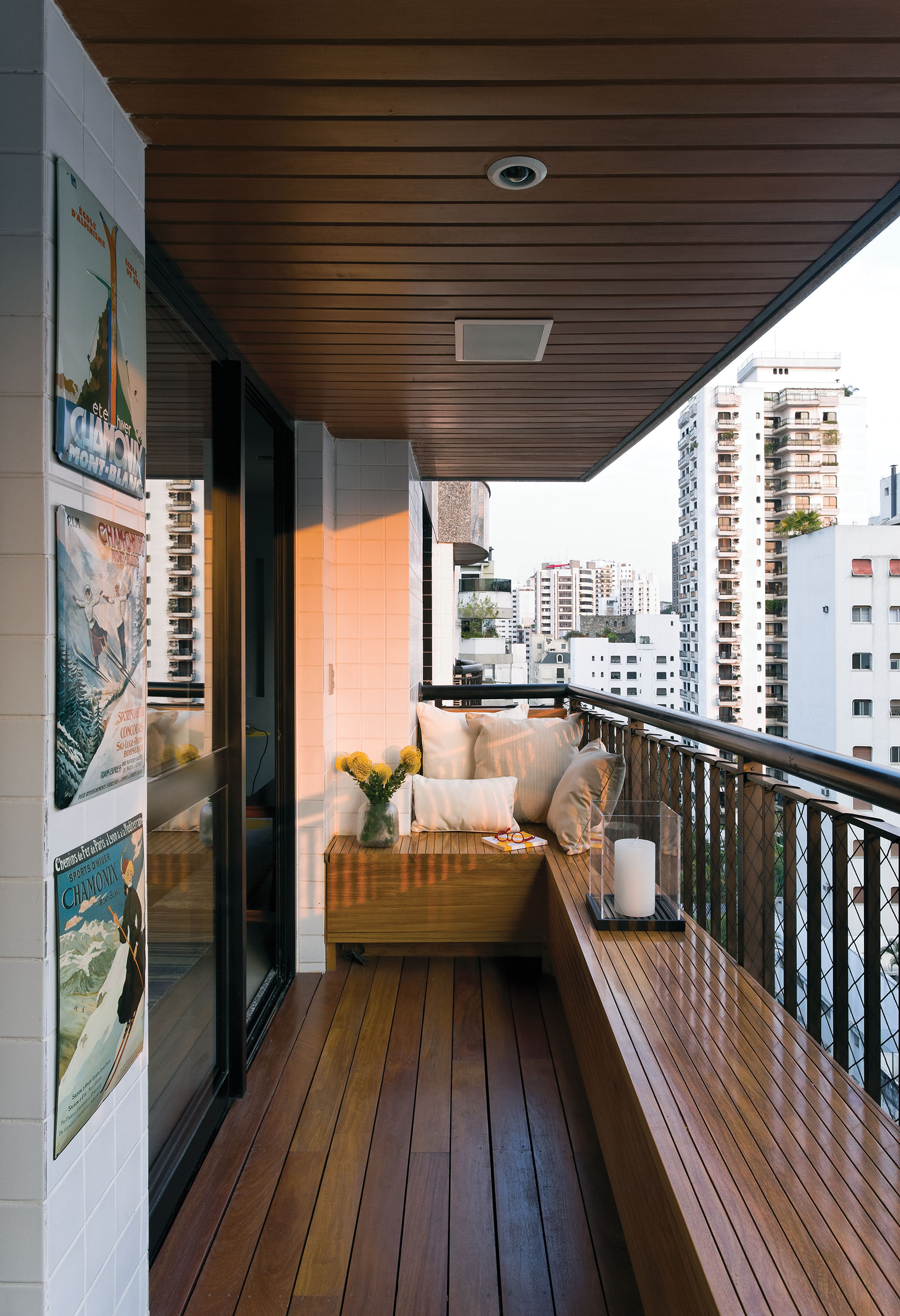 Отделка балкона внутри: 100 стильных вариантов 2018 года
