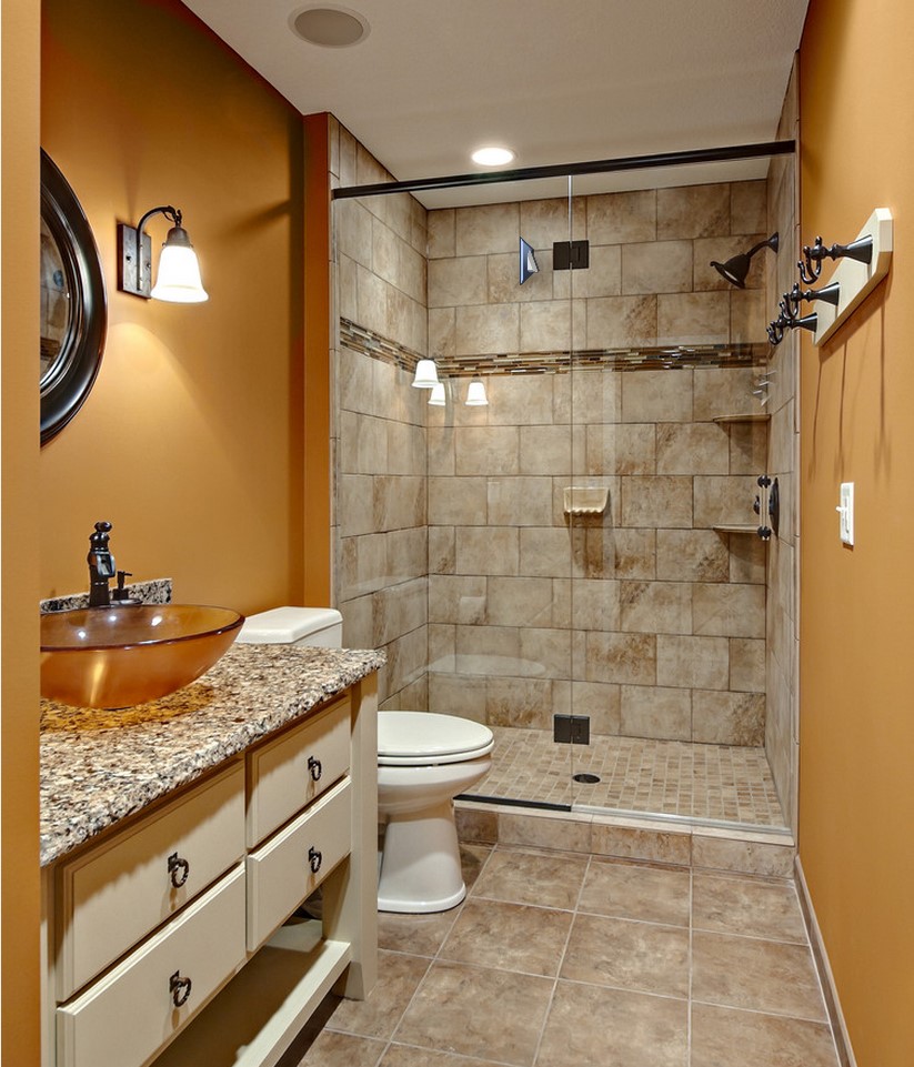 идеи ванной комнаты с душевой из кафеля и ванной