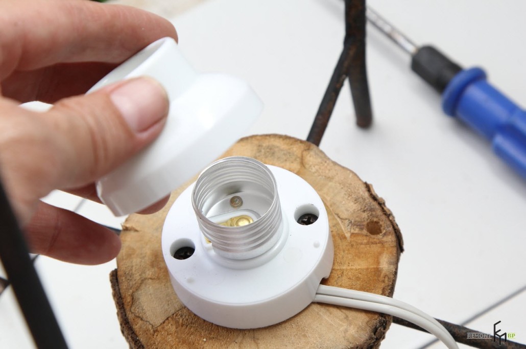 Схематическое подключение элементов лампы