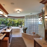 Перегородка округлой формы