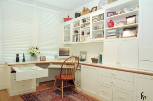 Белая мебель в детской