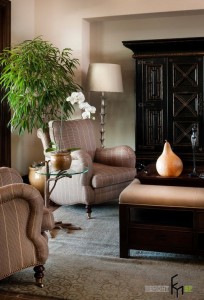 Мягкая мебель натуральных оттенков