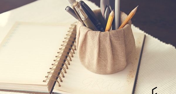 Как сделать подставку для карандашей своими руками?