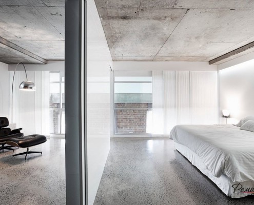 Перегородка в спальной комнате