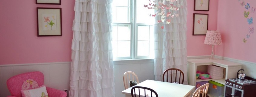 Шторы с оборками в детской