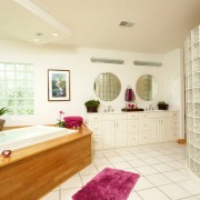 Стеклоблоки в стене