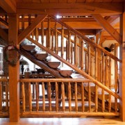 Лестница в деревенском стиле