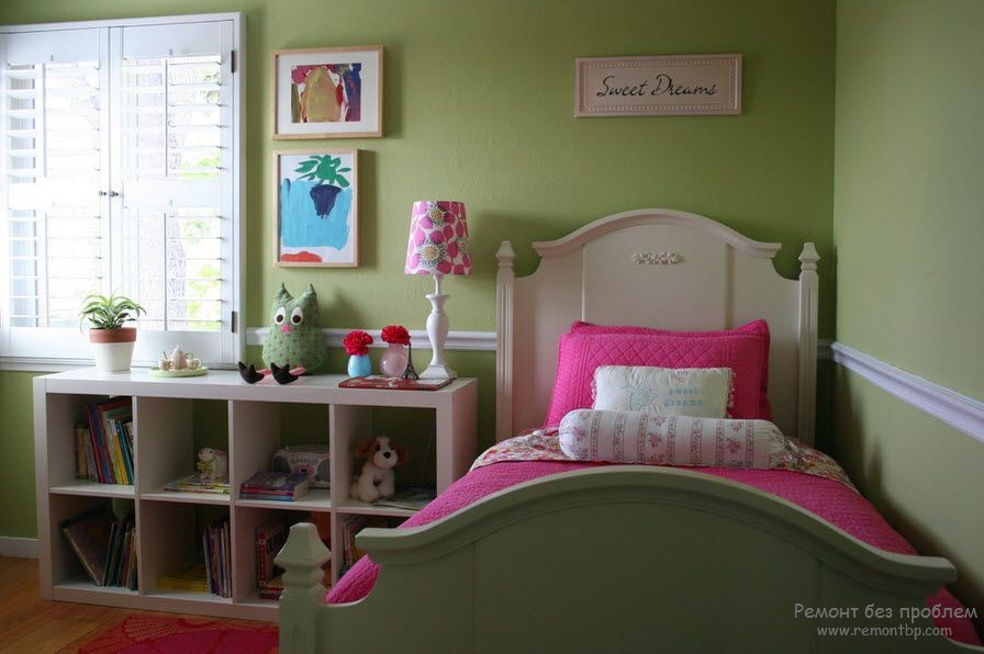 Зелена дитяча кімната