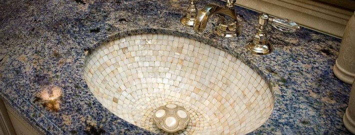 Мозаика в интерьере: виды, описание и фото