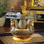 Стол в египетском стиле