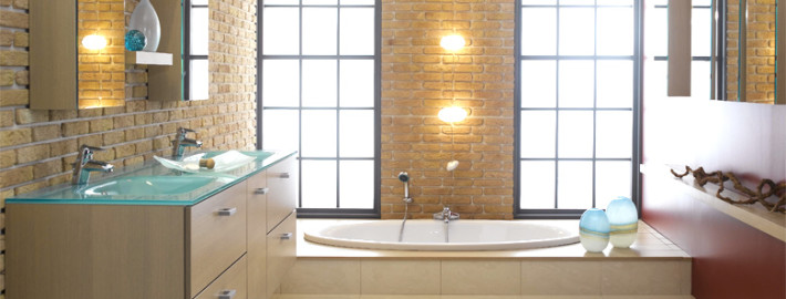 Светлая ванная комната