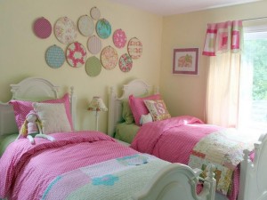 Интерьер комнаты для двух девочек пример