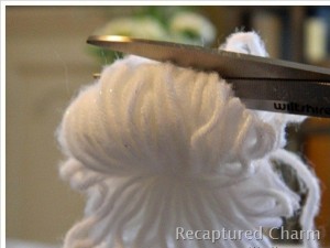 Шарики из ткани режем ткань