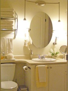 Зеркало в ванной комнате фото