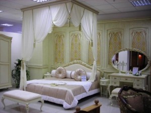 Королевское оформление спальни