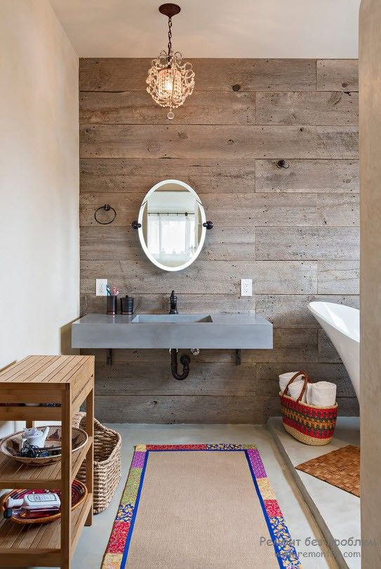 Оформление деревянной ванной комнаты