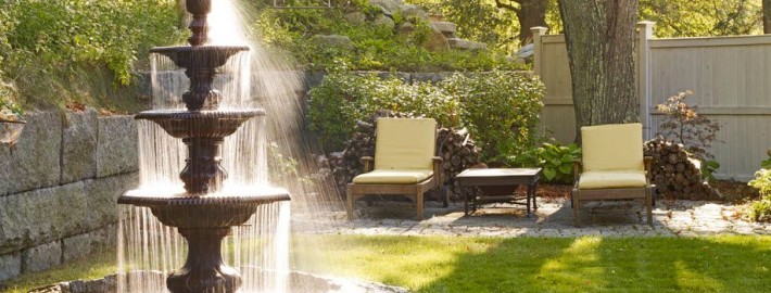 Фонтаны в саду