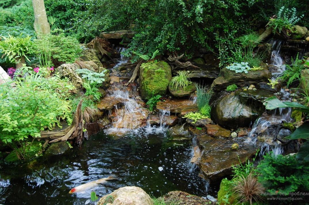 Динамичный водоём со струящейся по каменным уступам водой – лучшее средство для релаксации и исключительное место для длительной медитации