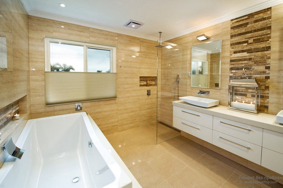 Сучасна ванна кімната на фото.