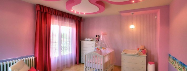 Дизайн потолка в детской комнате