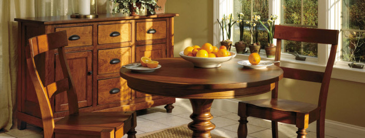 Мебель из массива дерева — стильно и практично!