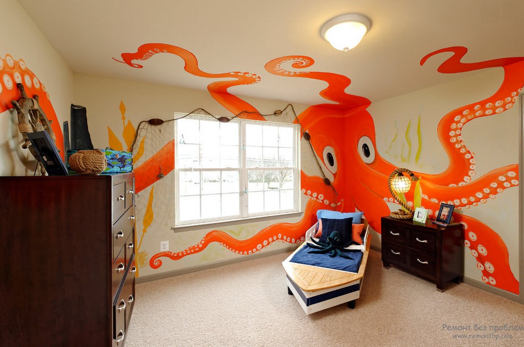Такой яркий и добрый осьминог может украсить детскую комнату
