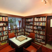 Чтобы библиотека хорошо сохранилась, необходим правильный уход