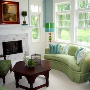 Диван и кресла зеленые