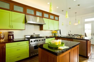 Кухня зеленая