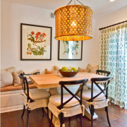 Картины в столовой и на кухне