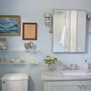 Картина с морской тематикой - аксессуар ванной комнаты