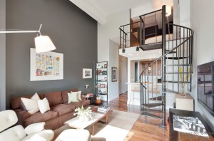 Серая гостиная в сочетании со светло-коричневым