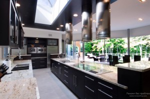 Окна и двери в стиле хай-тек