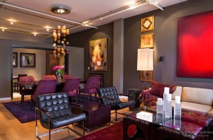 Светло-серый снимает напряжение в комнате