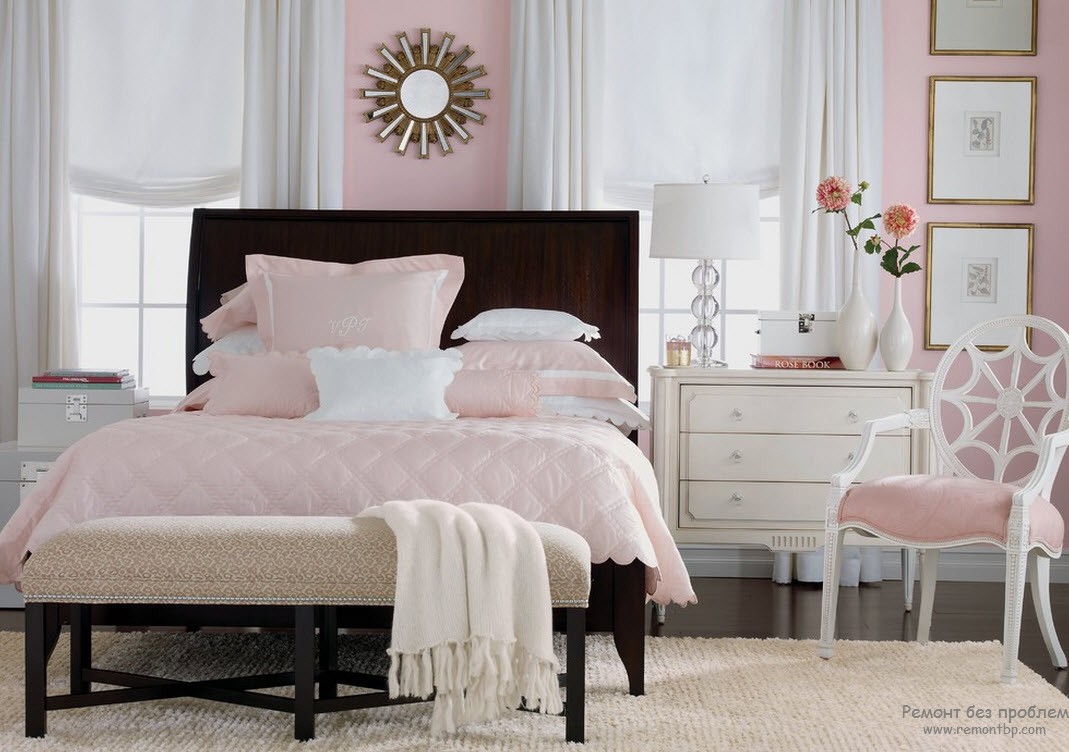 Интерьер розовой спальни