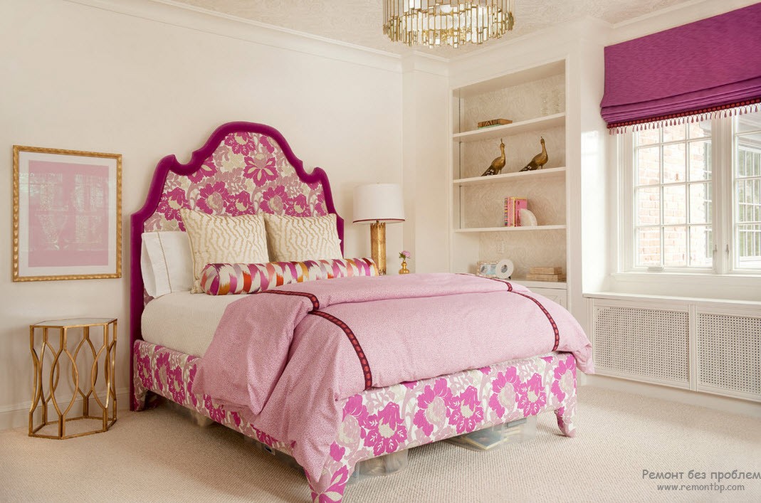 Розовый дизайн кровати