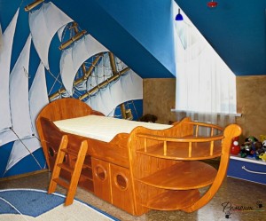 Деревянная кровать для мальчика