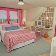Женский дизайн розовой спальни