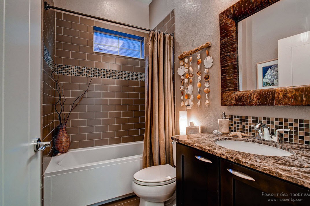 Плитка на стенах ванной комнаты: однотонная и комбинированная