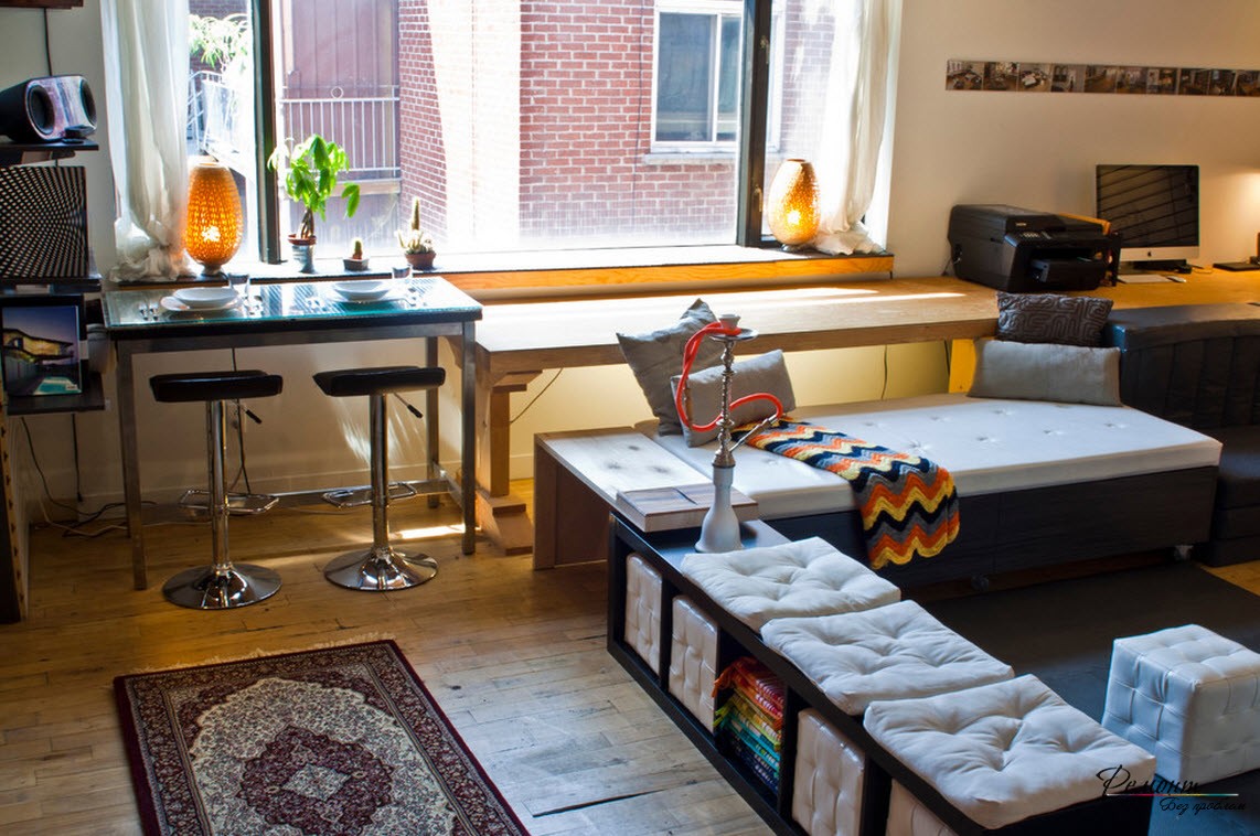 Зонирование однокомнатной квартиры можно выполнить с помощью мебели