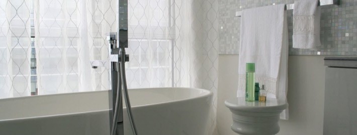 Красивый дизайн плитки в ванной комнате