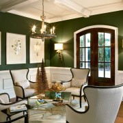 Темно-зеленые стены