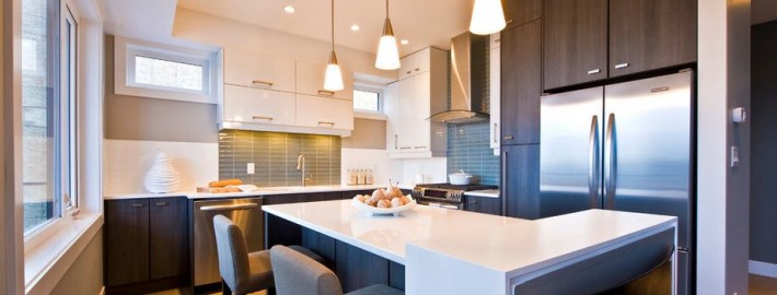 Угловые диваны в интерьере или как создать уютную гостиную