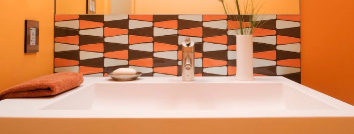 Оранжевый микс в дизайне ванной комнаты