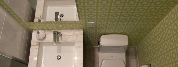 Зеленые обои в интерьере