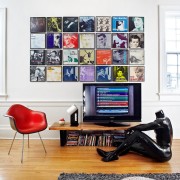 Картина из маленьких постеров