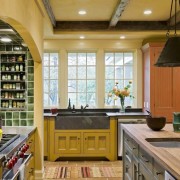 Большая функциональная ниша на кухе