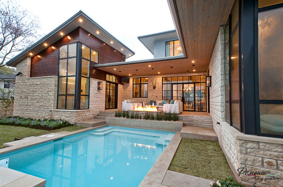 Красивый дом с бассейном