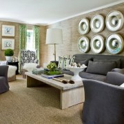 Гостиная в серых тонах